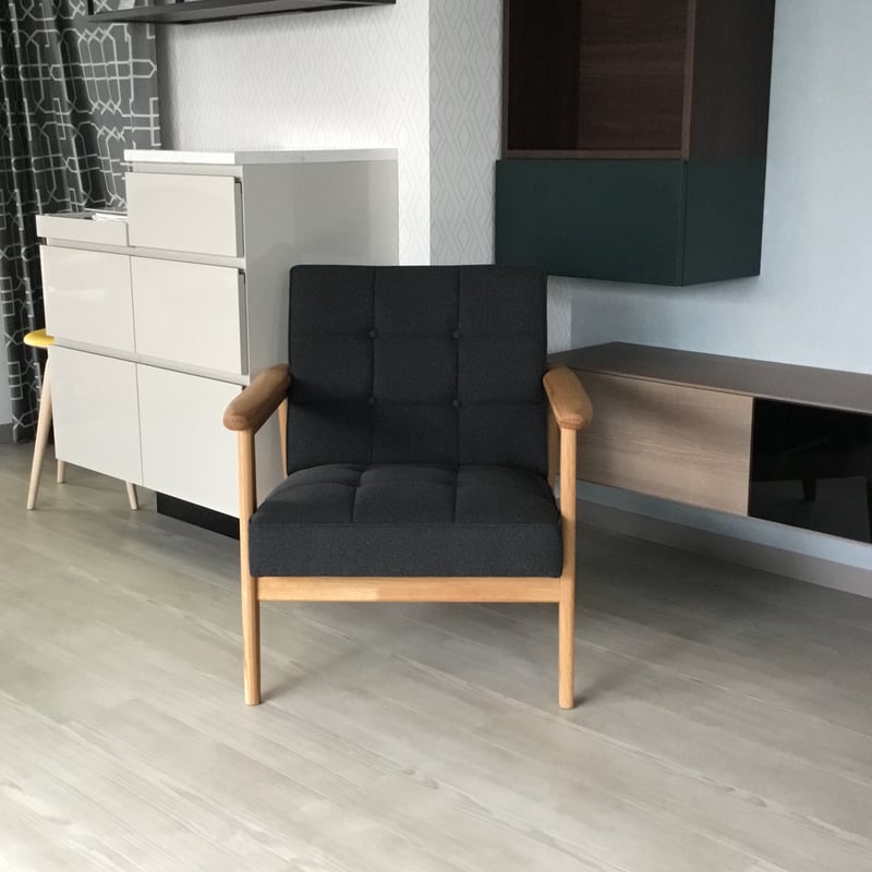 カリモクチェア サントリー樽ものがたり1シーター 限定モデル超美品　お値下げ カリモク60 Kチェア 1シーター サントリー樽ものがたり| Plain Table