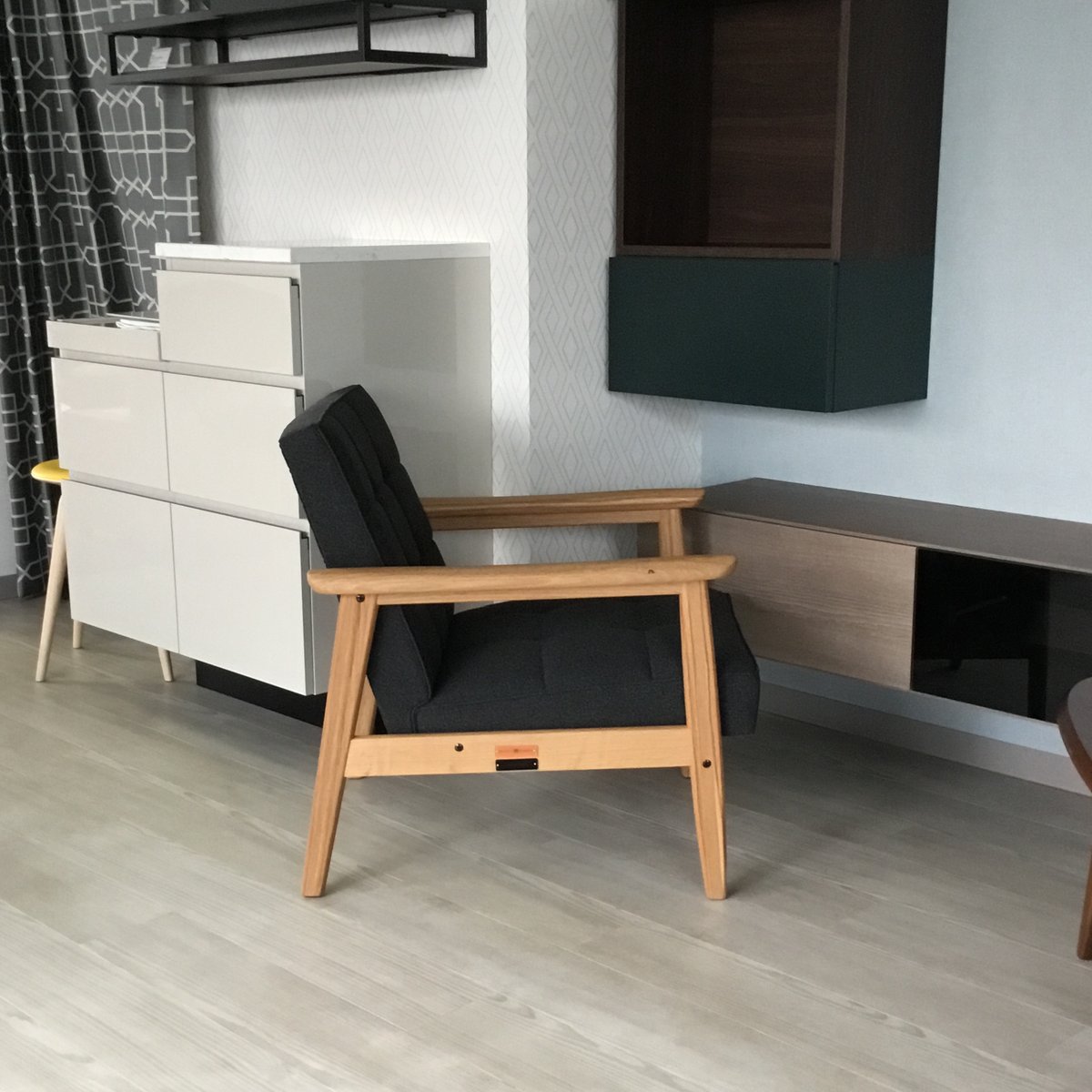 限定品 美品 カリモク60 Kチェア 1シーター サントリー 樽ものがたり 限定モデル⭐︎美品】カリモク60 Kチェア サントリー樽ものがたり 1