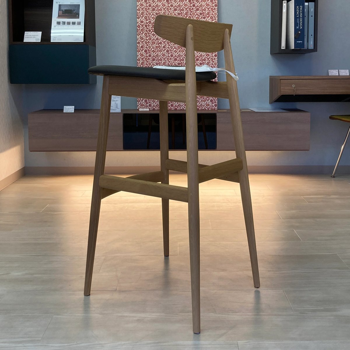 ディスプレイ品】HIDA/飛騨産業 カウンターチェア（張り座）PU280N