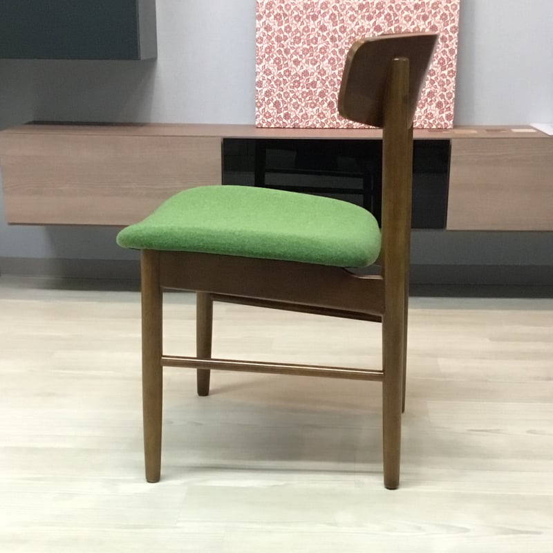 ディスプレイ品】 カリモク60 T チェア C36205W097 ① | SUSTAINAB