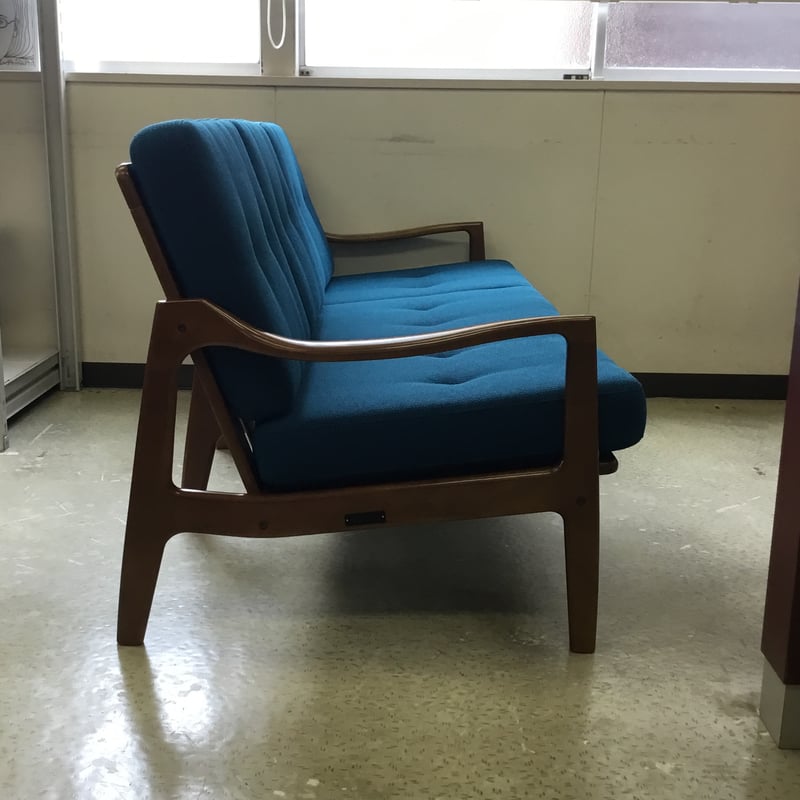 ディスプレイ品】カリモク60 フレームチェア3シーター メリットイ