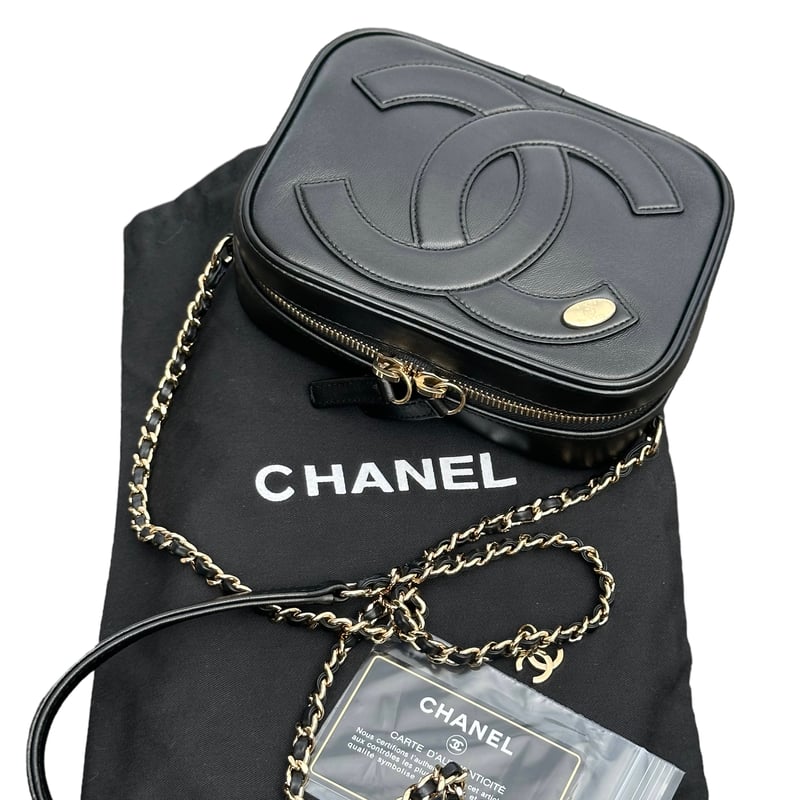 CHANELシャネルデカココマークラウンドファスナーマトラッセCC CHANELシャネルデカココマークラウンドファスナーマトラッセCC