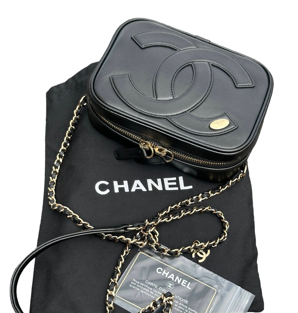CHANELシャネルデカココマークラウンドファスナーマトラッセCC CHANELシャネルデカココマークラウンドファスナーマトラッセCC