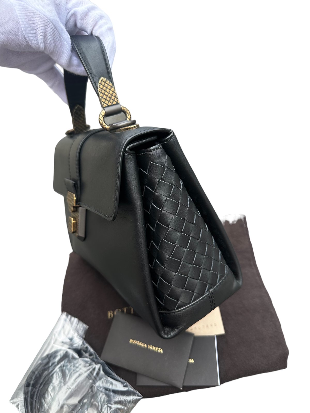 美品✨ボッテガヴェネタ　２way　ハンドバッグ　イントレチャート　ターンロック ボッテガヴェネタ イントレチャート ショルダーバッグ 2way