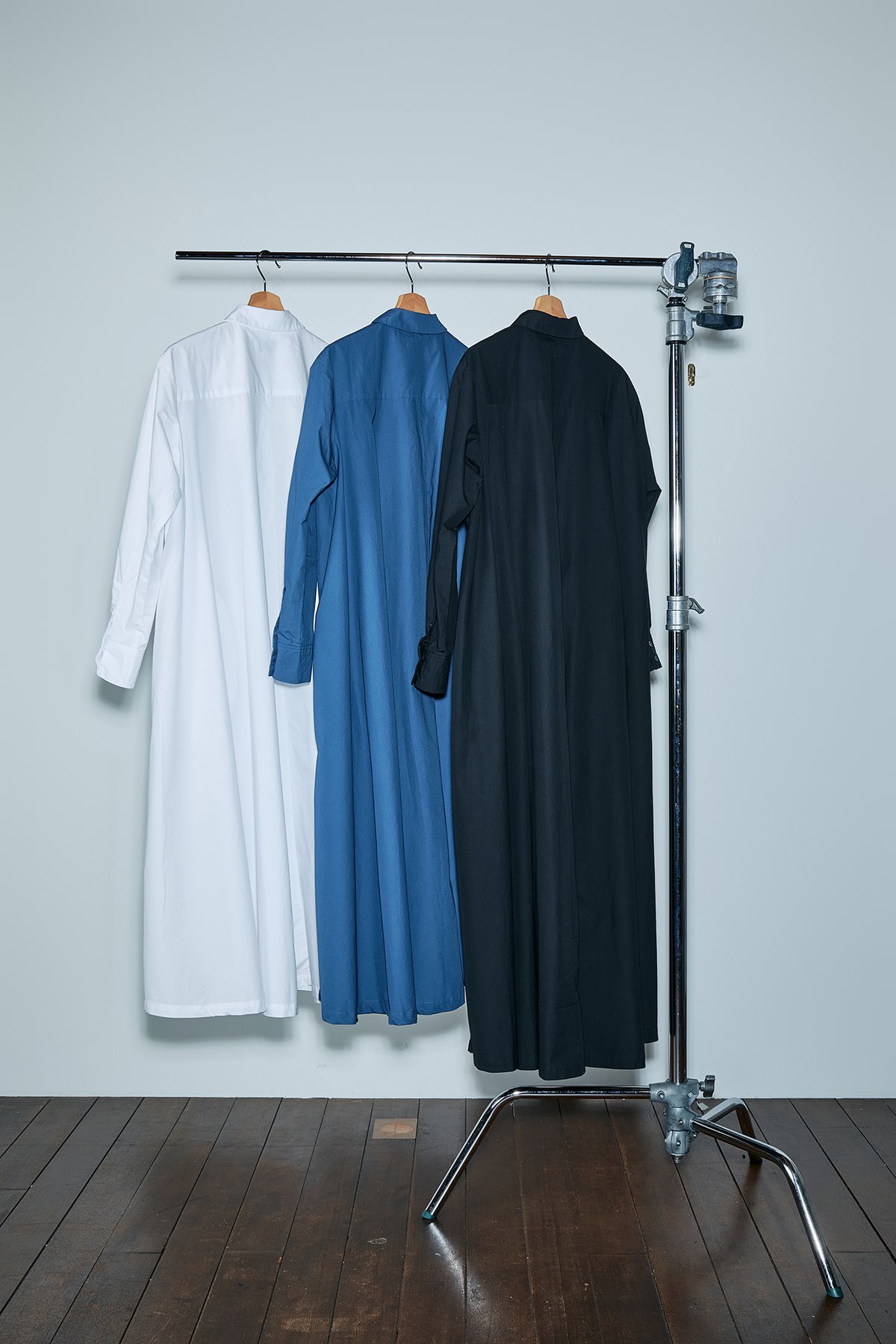 タイプライタークロス バックフレアOP (24AW-003 50 Type Writer