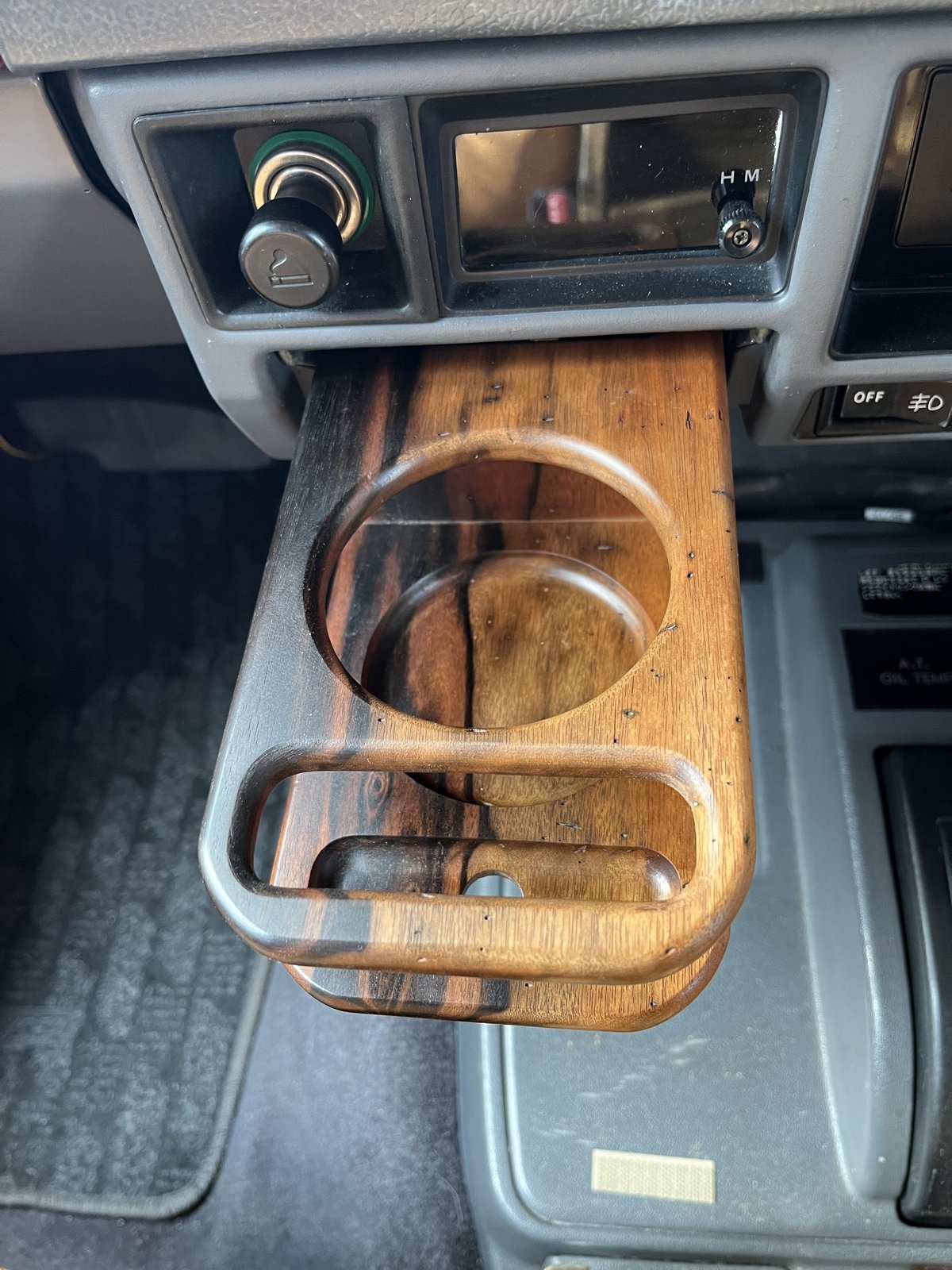 70 ランドクルーザー ランクル 78 プラド ドリンクホルダー 灰皿 格納式