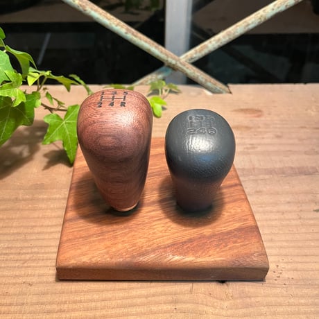 シフトノブとトランスファーノブのセット（ウォールナット）②