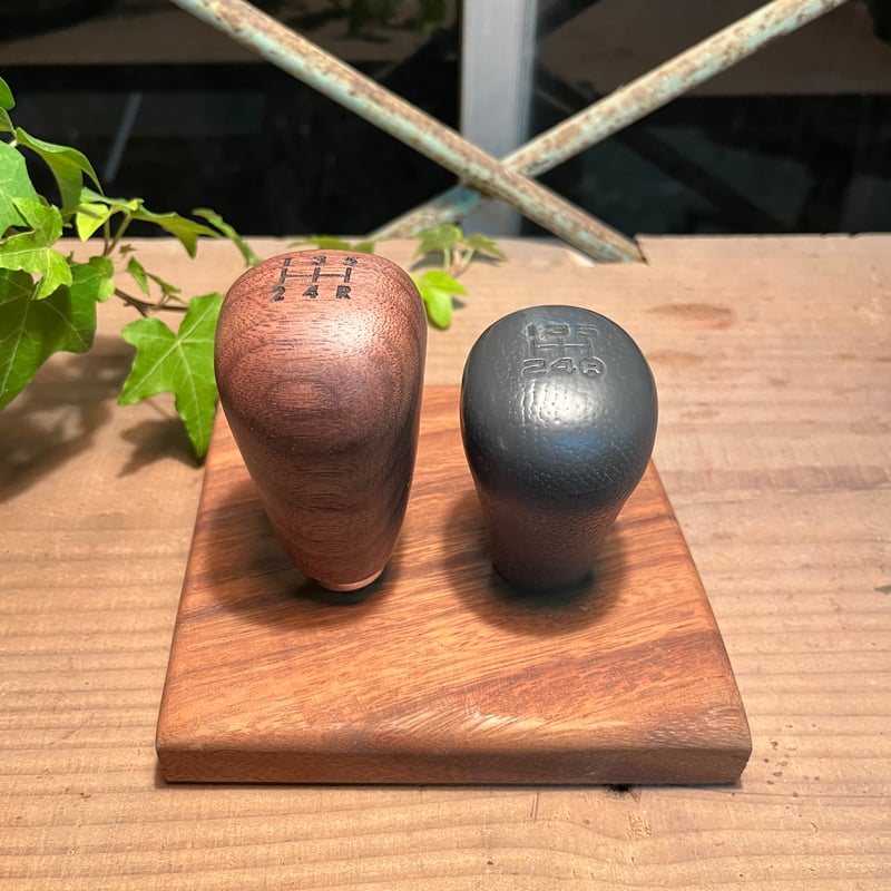シフトノブとトランスファーノブのセット（ウォールナット）②