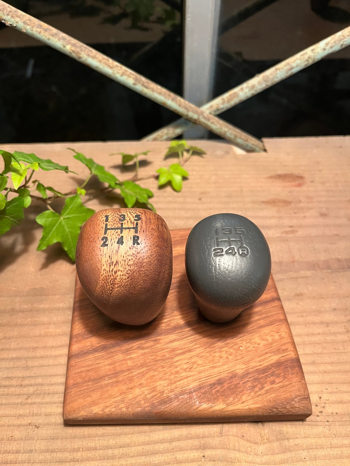 ハンドメイド ウッドシフトノブ モンキーポッド無垢材 5MT ハンドメイド ウッドシフトノブ モンキーポッド無垢材 5MT
