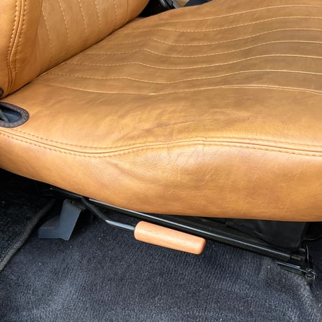 ウッドシートレバーセット（ボセ）運転席、助手席用