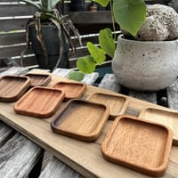 小さい小物置き