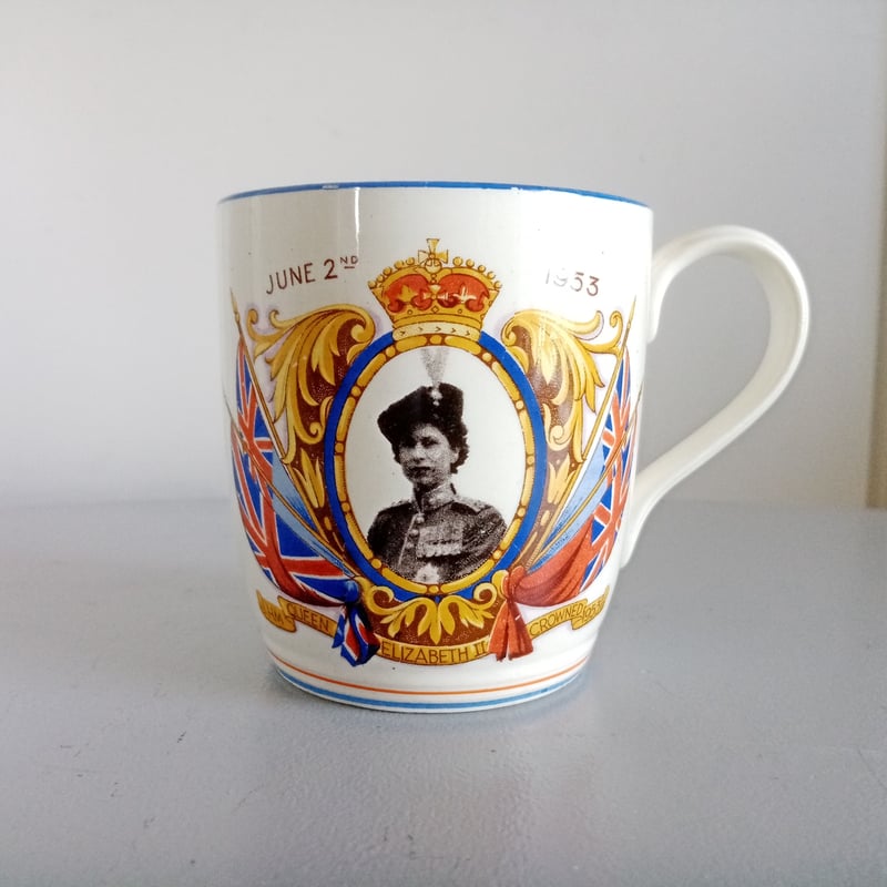 1953年 エリザベス女王戴冠式 記念マグカップ | 英国ビンテージ雑貨 宝の島