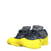 【古着商品】adidas RAFSIMONS OZWEEGO III