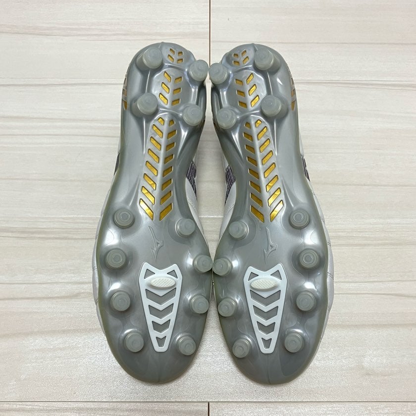 ミズノ モレリアNEO3 シャイニングカラー MIZUNOの超限定‼︎モレリアNEOⅢ JAPAN(シャイニングカラー)登場
