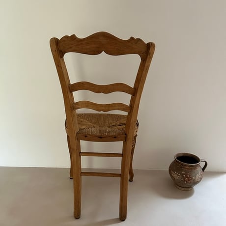 Rustic antique straw chair ♡