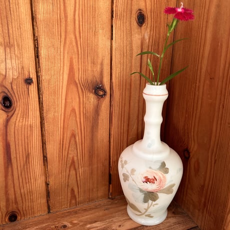 Rose flower vase