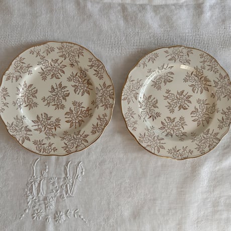 lovely gold flowers plate