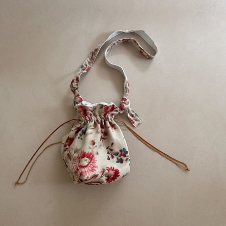 antique linen pochette ❤︎