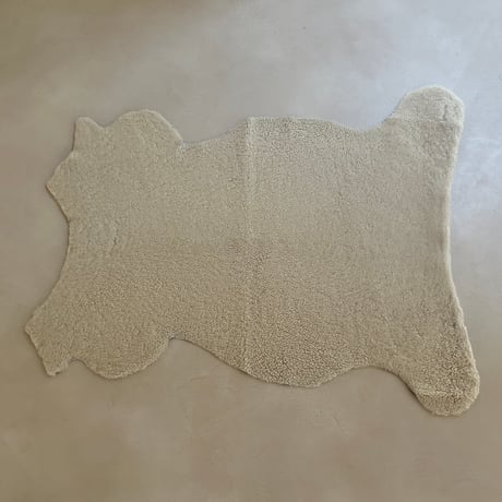 Lovely sheep skin rug ♡