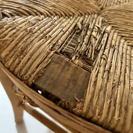Rustic antique straw chair ♡