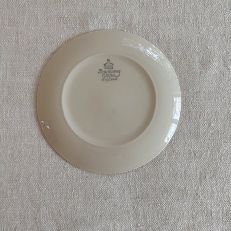 lovely smoky pink plate