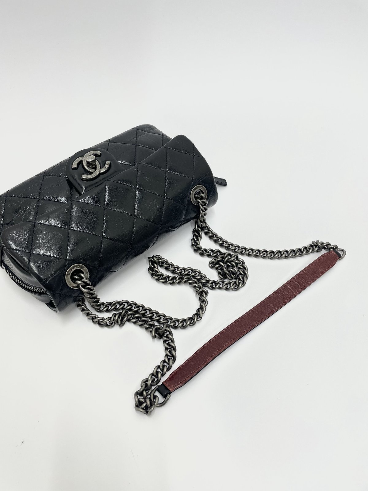 シャネル　ヴィンテージショルダーバッグ CHANEL ヴィンテージ風レザー チェーンショルダーバッグ マトラッセ 19