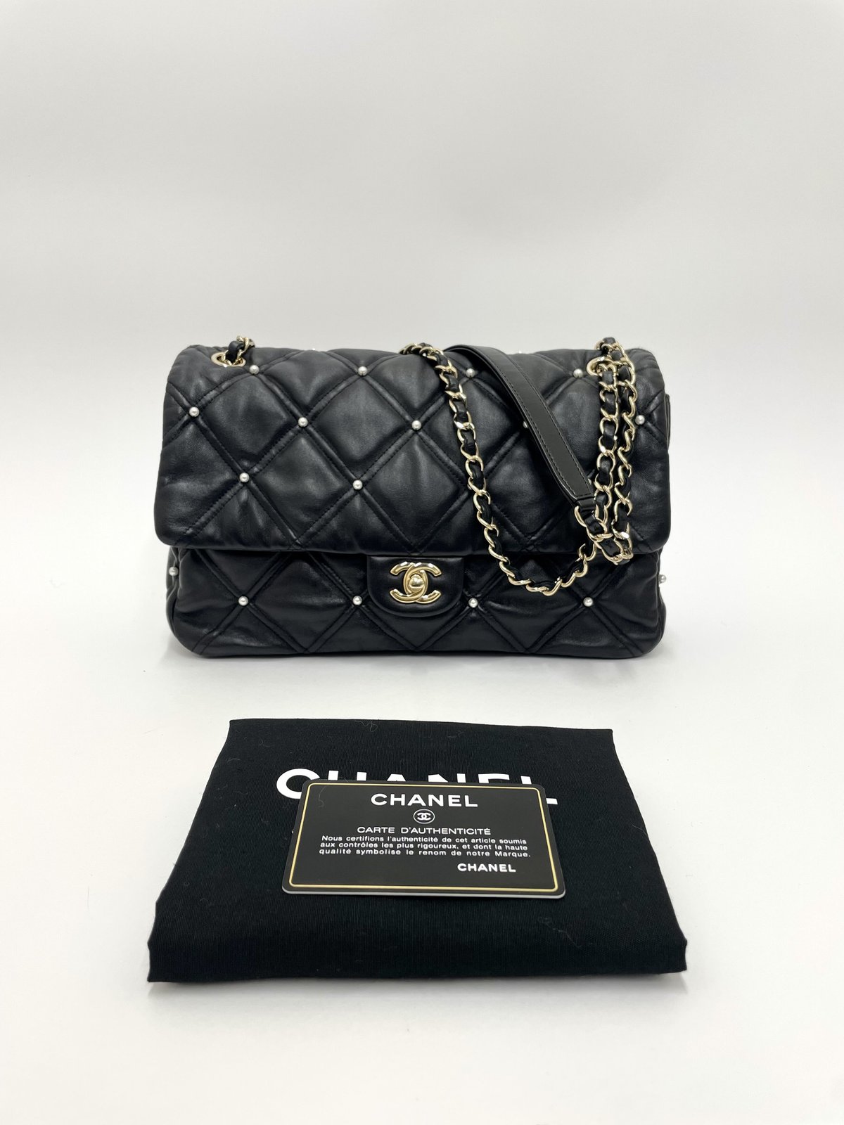 CHANEL 2019FW限定モデル マトラッセ パール チェーンショルダー CHANEL 2019FW限定モデル マトラッセ パール チェーンショルダー