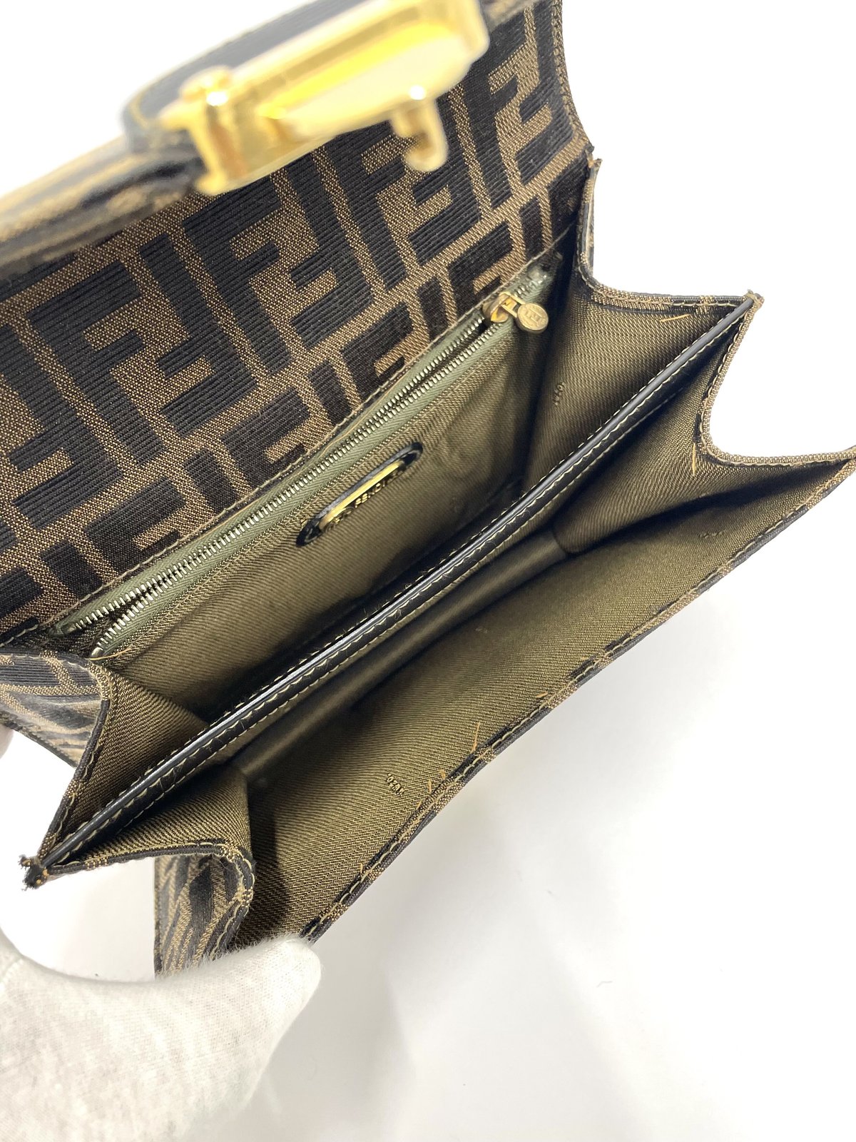 FENDI ズッカ柄 希少モデル ショルダーバッグ | AMONA VINTAGE FENDI ズッカ柄 希少モデル ショルダーバッグ | AMONA VINTAGE