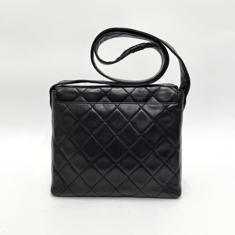 CHANEL ココマーク クラシック フラップ ショルダーバッグ 4番台