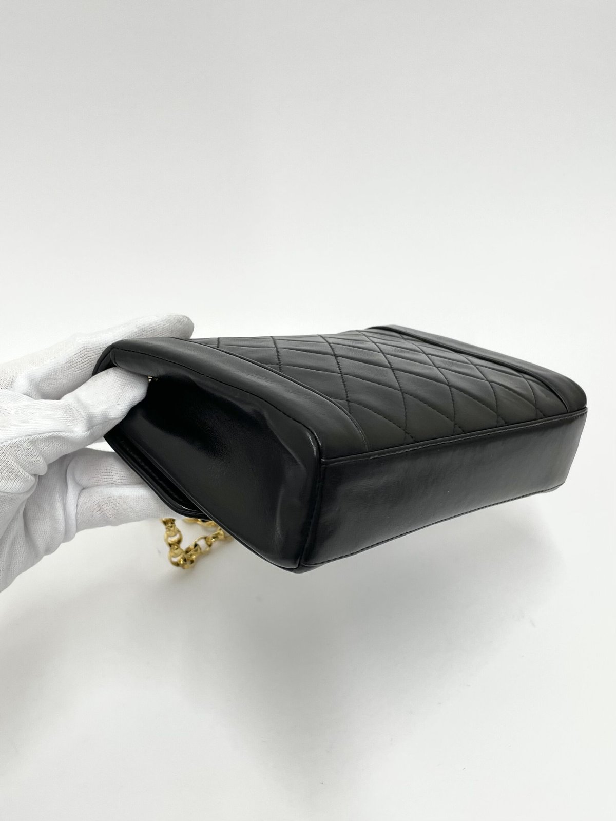 CHANEL ブリリアント マトラッセ チェーンショルダーバッグ20 1 CHANEL ブリリアント マトラッセ チェーンショルダーバッグ20 1