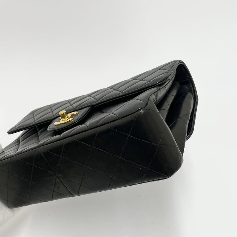CHANEL ラムスキン ダブルフェース マトラッセ チェーンショルダー