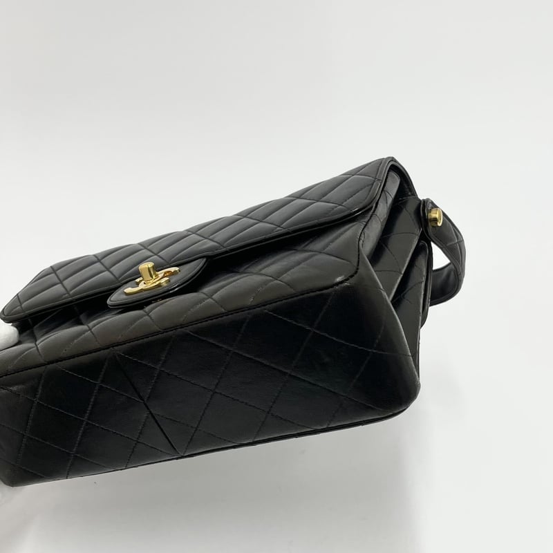 CHANEL ラムスキン ダブルフェース マトラッセ ショルダーバッグ CHANEL ラムスキン ダブルフェース マトラッセ ショルダーバッグ