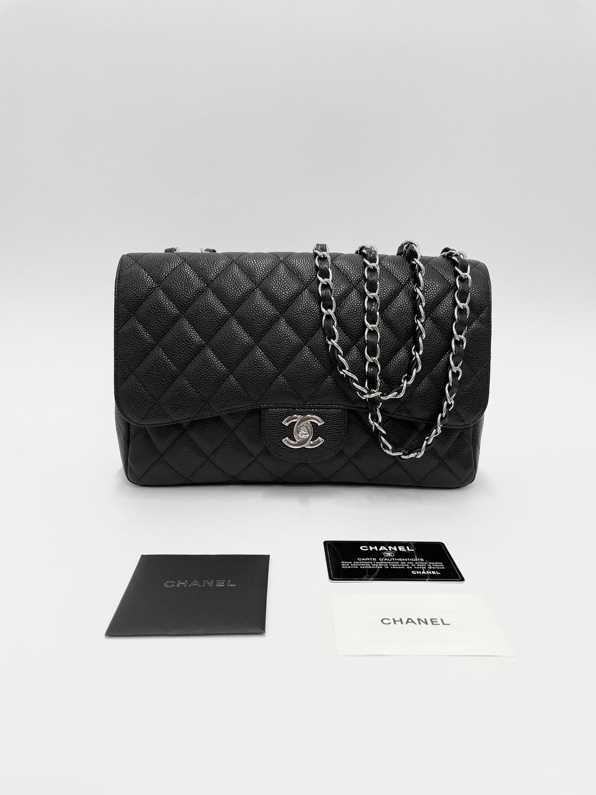 CHANEL キャビアスキン マトラッセ Jumbo チェーンショルダーバッグ 12 ...