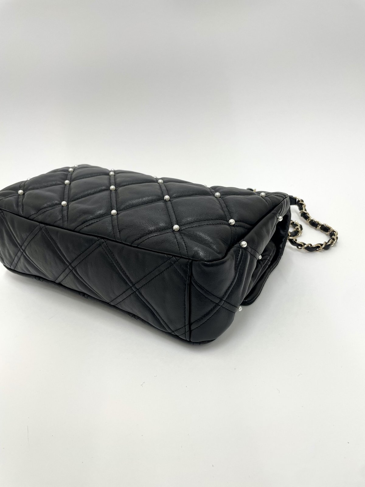 CHANEL 2019FW限定モデル マトラッセ パール チェーンショルダーバッグ 