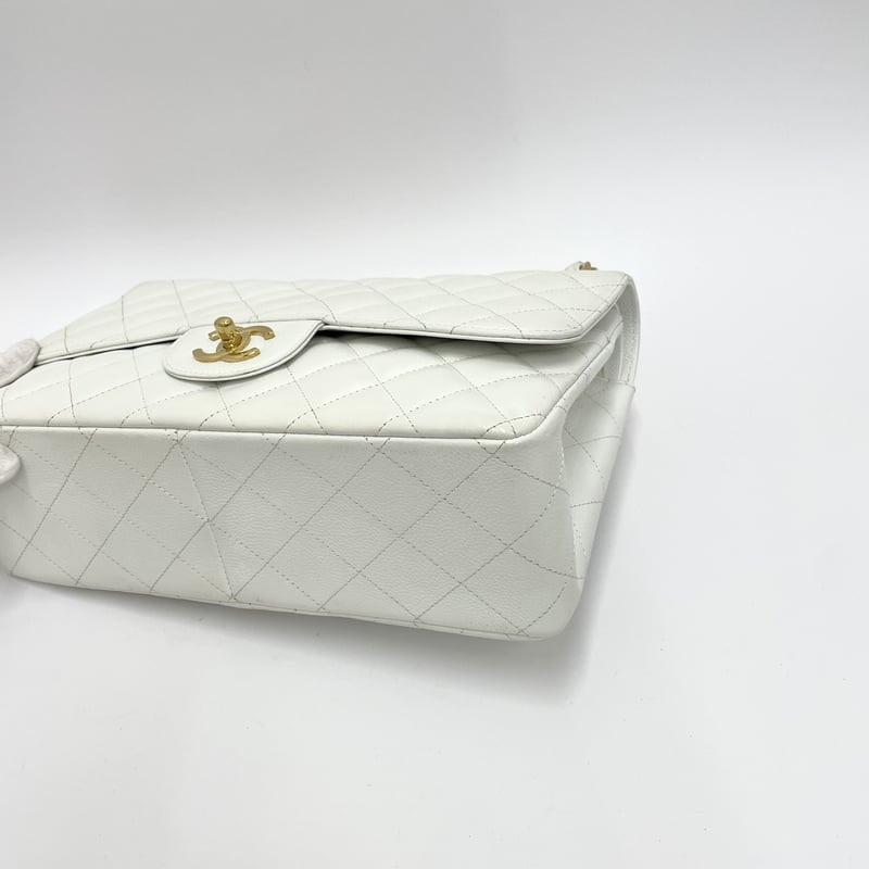 CHANEL キャビアスキン マトラッセ Jumbo Wフラップ チェーン CHANEL キャビアスキン マトラッセ Jumbo Wフラップ チェーン