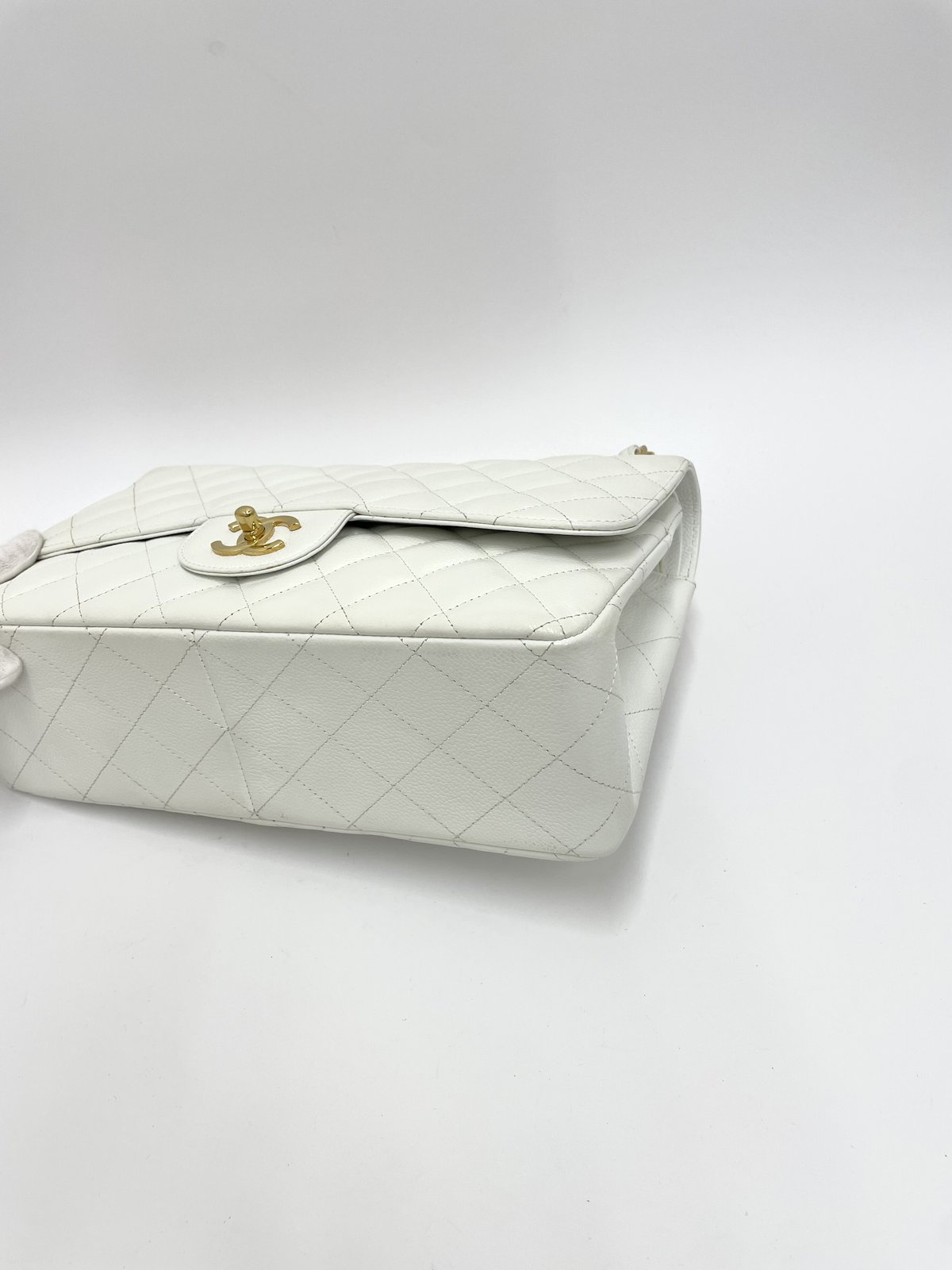 CHANEL キャビアスキン マトラッセ Jumbo Wフラップ チェーン