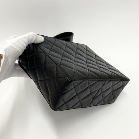 CHANEL キャビアスキン マトラッセ ミラーバニティ ショルダーバッグ 4番台