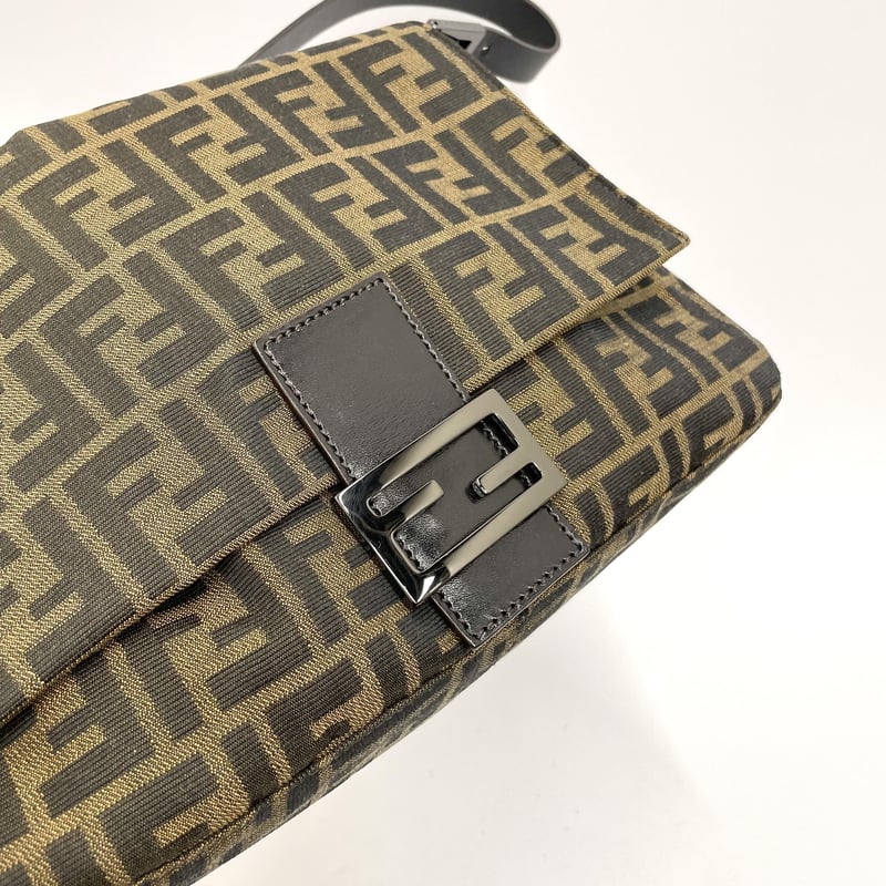 FENDI ズッカ柄 希少ブラック金具 マンマバケット ショルダーバッグ