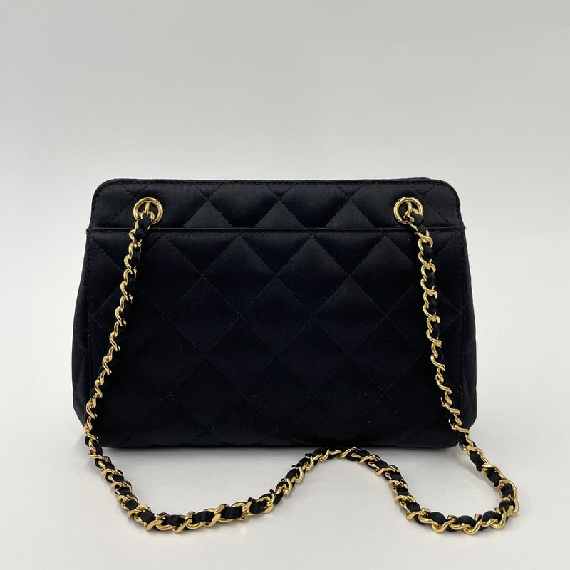 CHANEL サテン ヴィンテージ チェーンショルダーバッグ 4番台 CHANEL サテン ヴィンテージ チェーンショルダーバッグ 4番台
