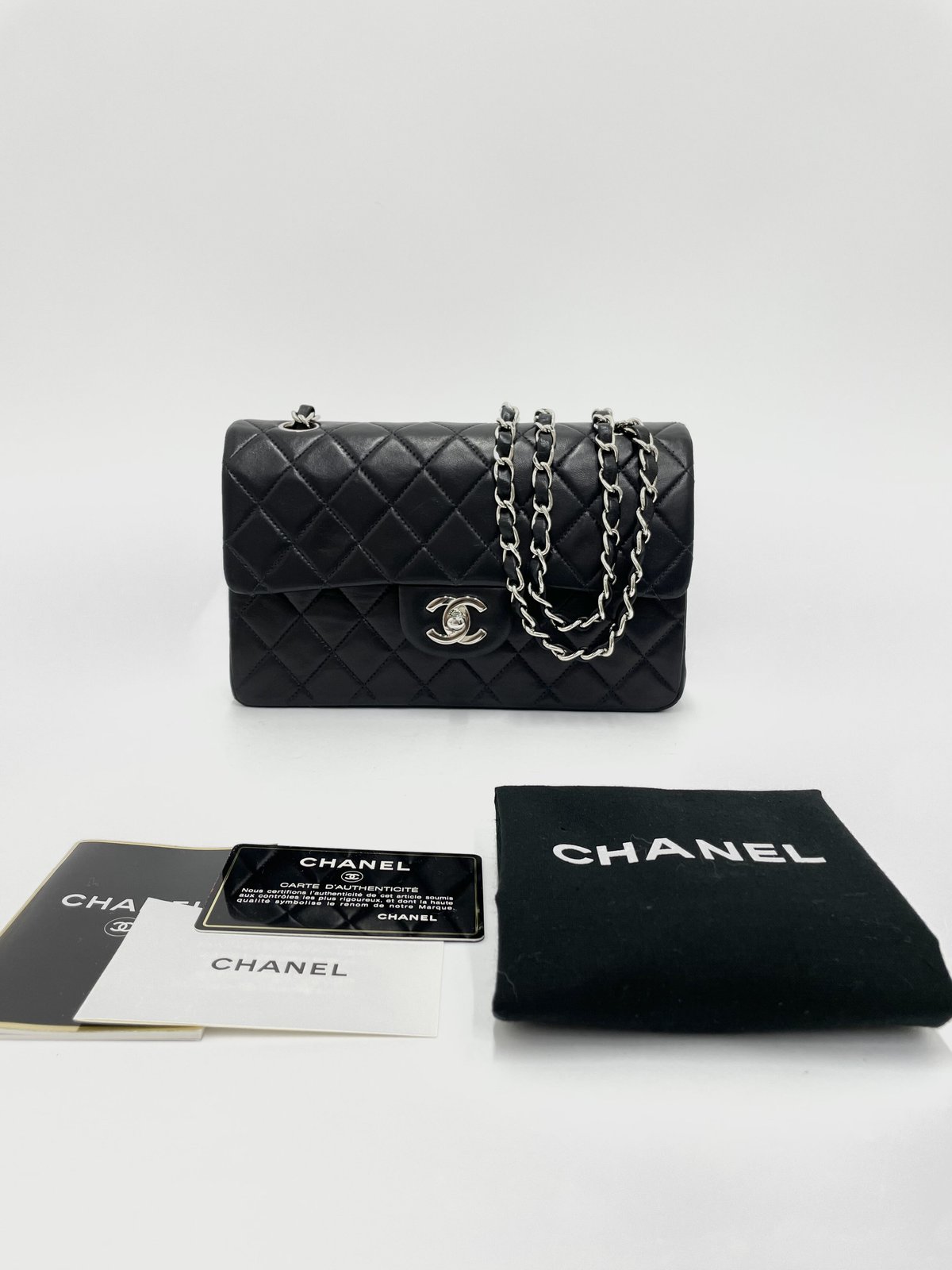 CHANEL ラムスキン マトラッセ23 Wフラップ チェーンショルダー CHANEL ラムスキン マトラッセ23 Wフラップ チェーンショルダー