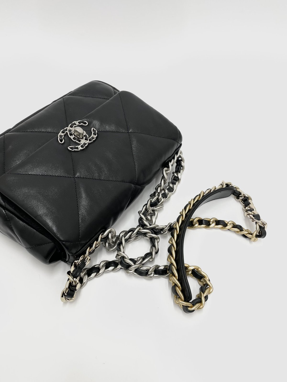 CHANEL 19ハンドバッグ/チェーンショルダーバッグ AS1160 ラムスキン