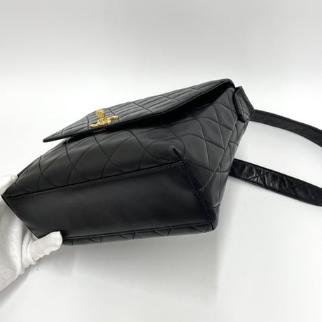 CHANEL ココマーク クラシック フラップ ショルダーバッグ 4番台