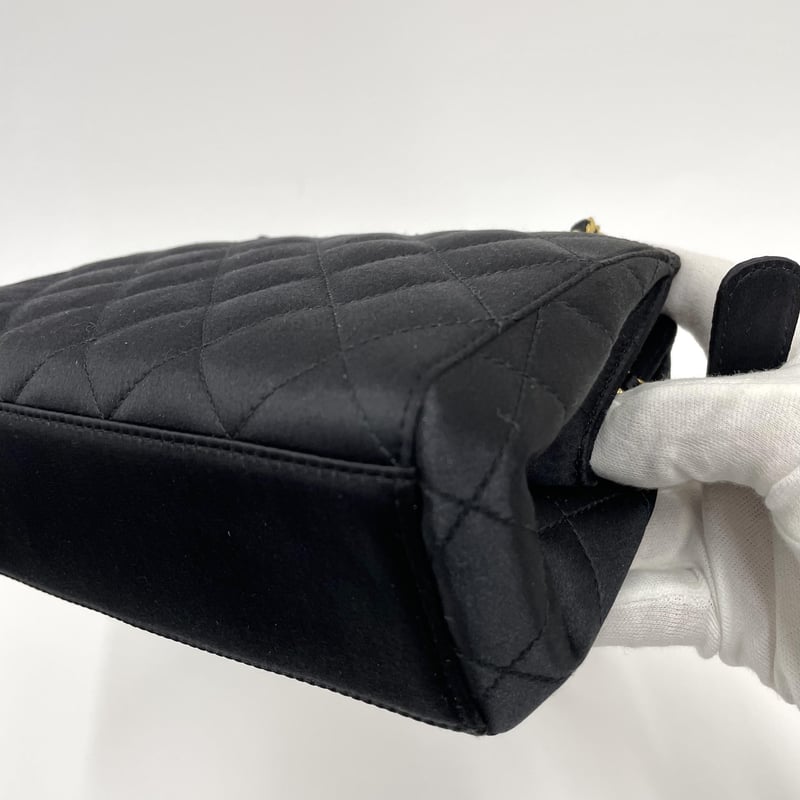 シャネル　ヴィンテージショルダーバッグ シャネル CHANEL ヴィンテージ ミニマトラッセ チェーンショルダー