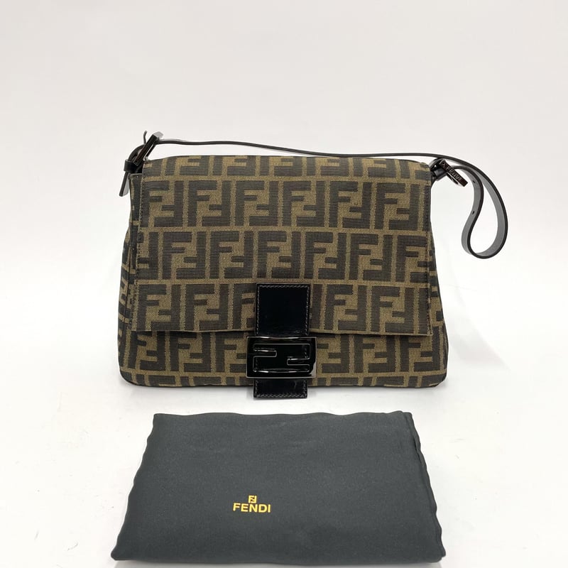 FENDI ズッカ柄 希少ブラック金具 マンマバケット ショルダー FENDI ズッカ柄 希少ブラック金具 マンマバケット ショルダー