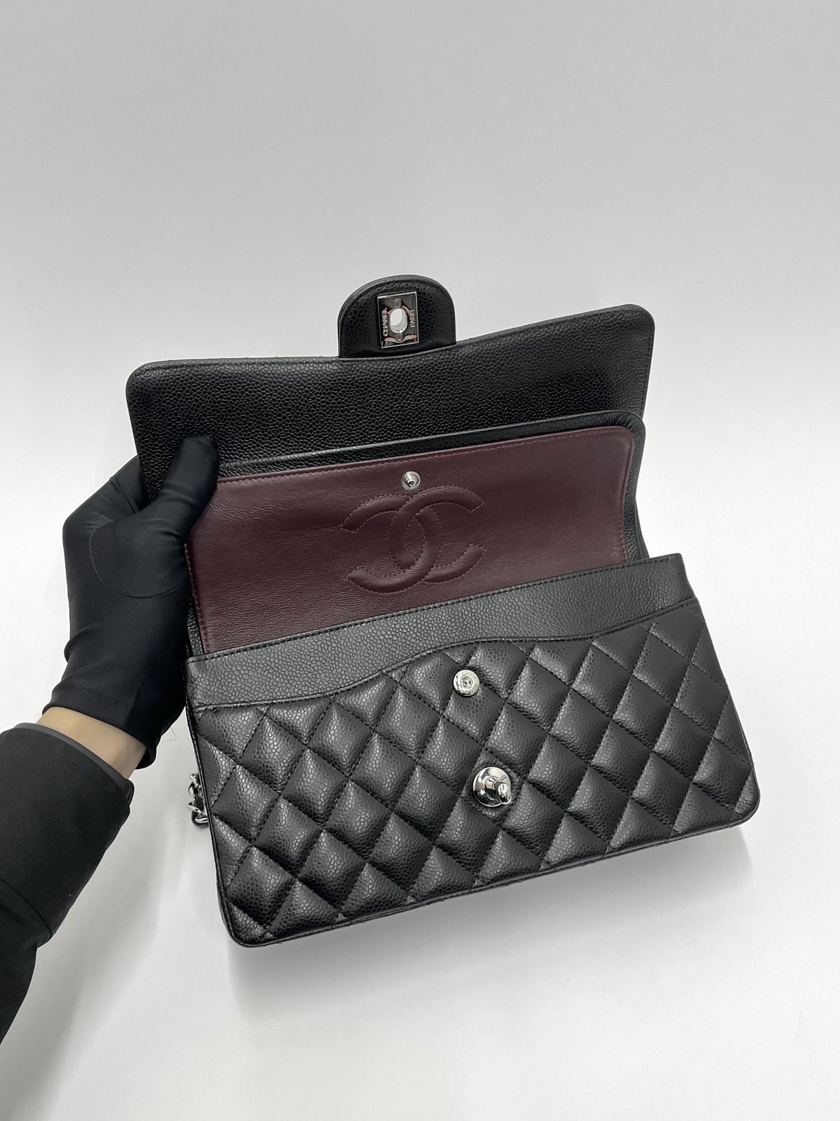 CHANEL マトラッセWフラップチェーンショルダーバッグ キャビアスキン