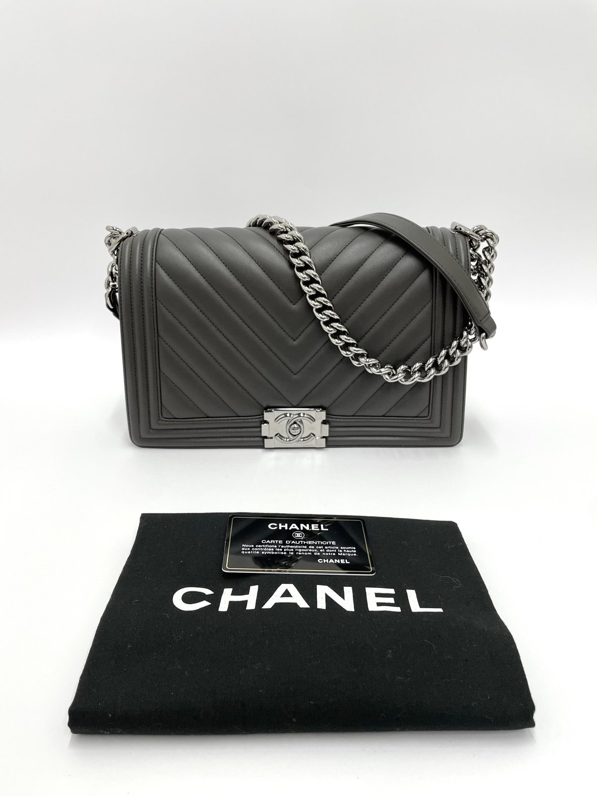 CHANEL ボーイシャネル Vステッチ チェーンショルダーバッグ CHANEL ボーイシャネル Vステッチ チェーンショルダーバッグ