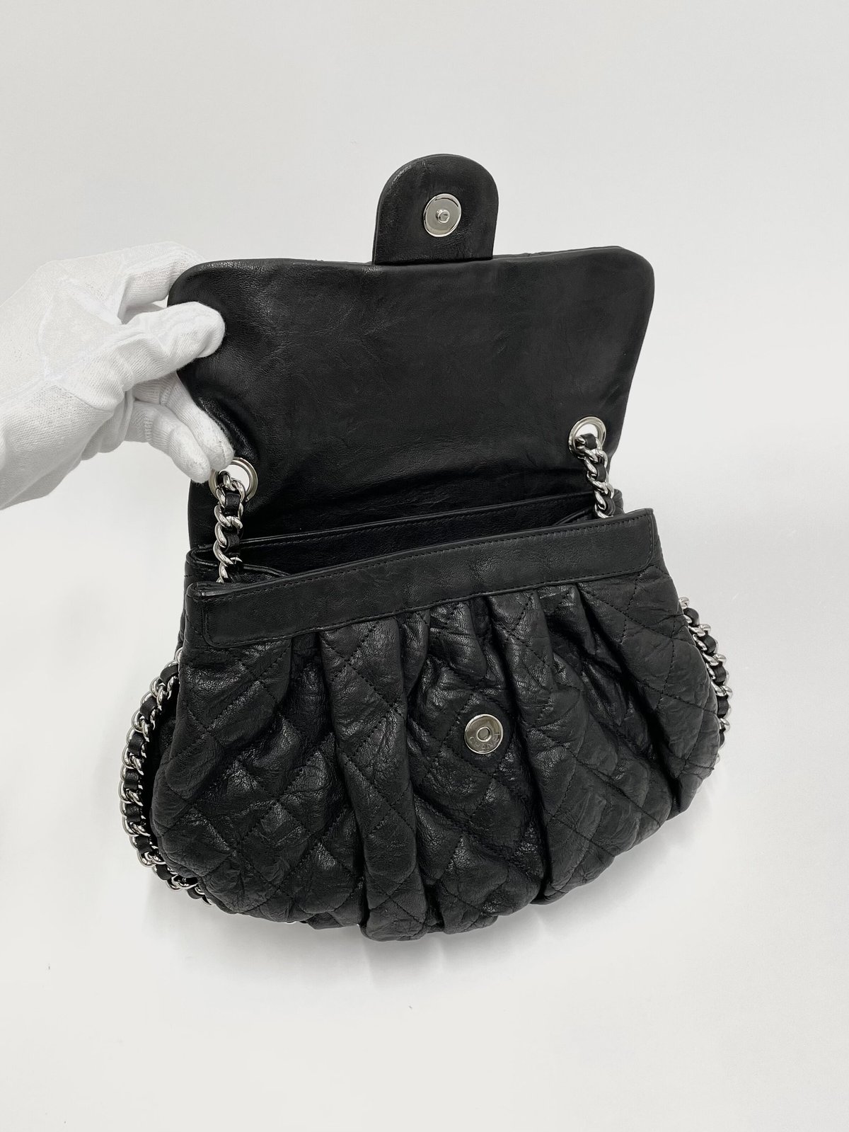 CHANEL マトラッセ チェーンアラウンド ショルダーバッグ 19番台 