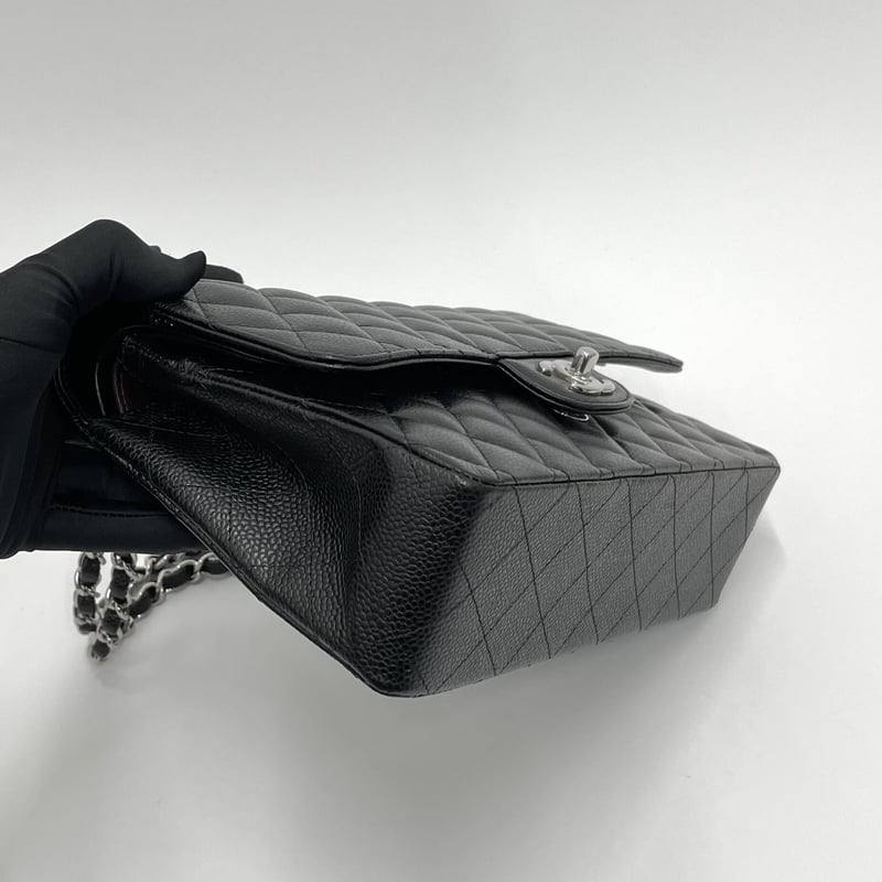 CHANEL ブラックキャップ 19A CHANEL マトラッセWフラップチェーンショルダーバッグ キャビアスキン