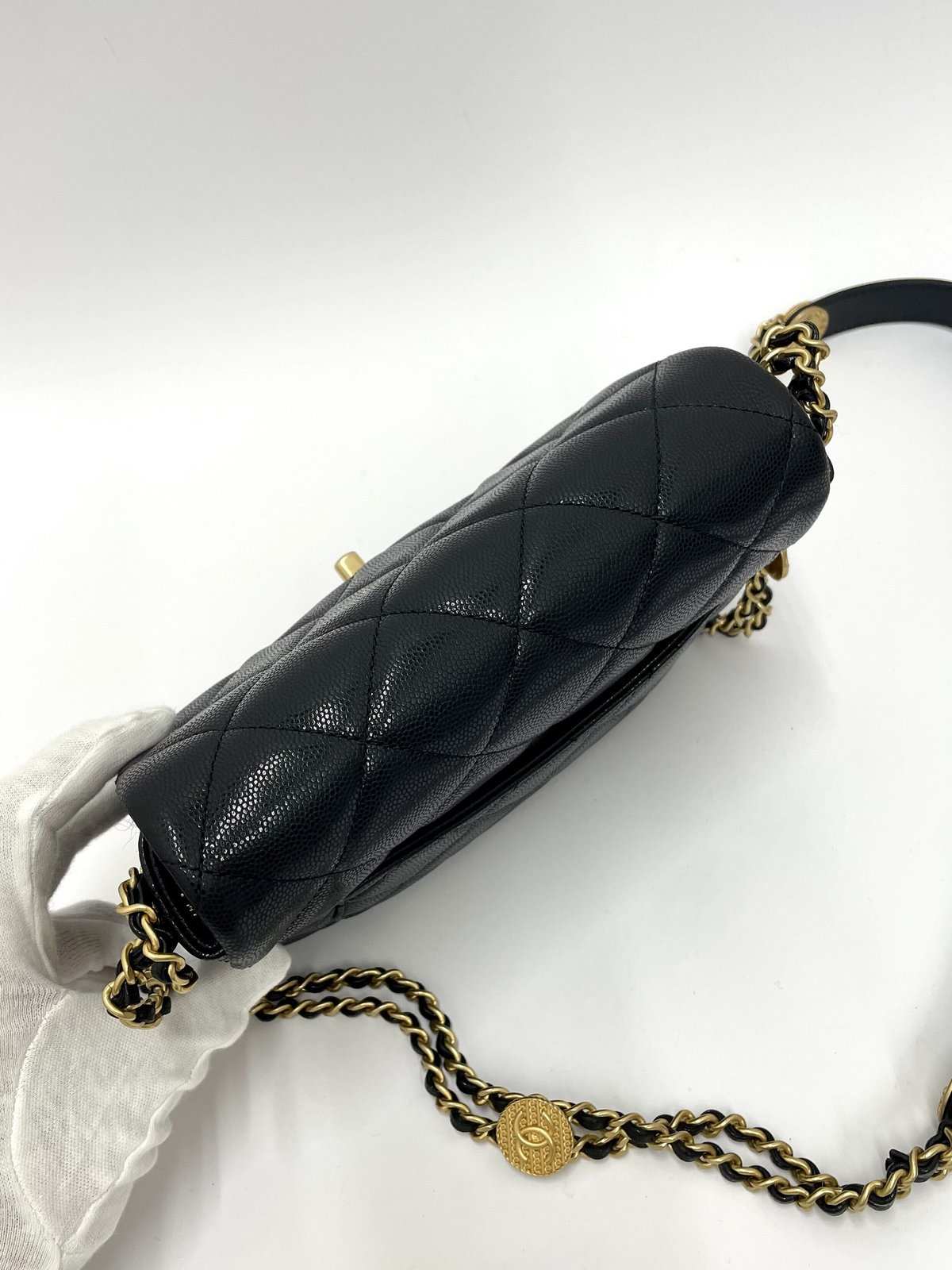 CHANEL キャビアスキン マトラッセ コインWチェーン ショルダー CHANEL キャビアスキン マトラッセ コインWチェーン ショルダー
