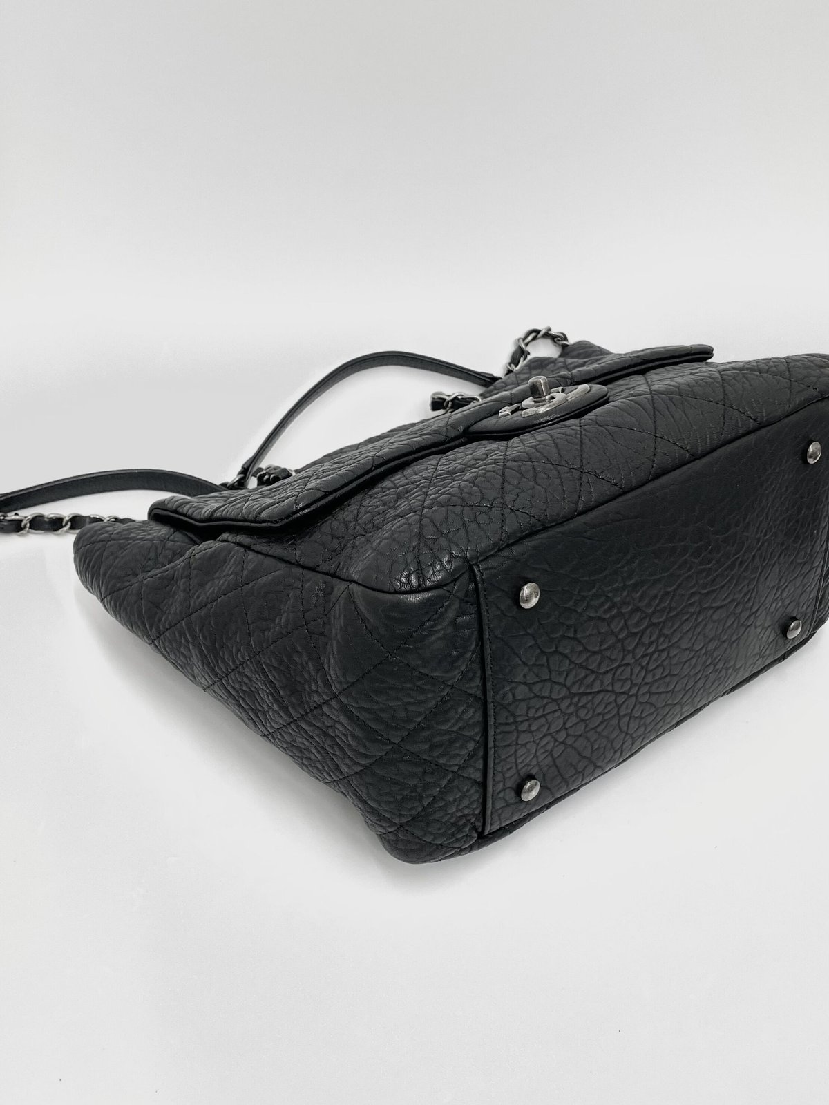CHANEL レザー シワ加工 チェーンショルダー トートバッグ 21 CHANEL レザー シワ加工 チェーンショルダー トートバッグ 21